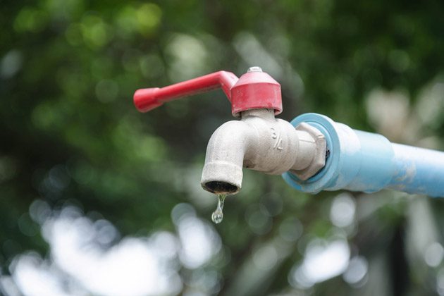 A empresa solicita uso consciente das reservas domésticas de água (Foto: Reprodução)