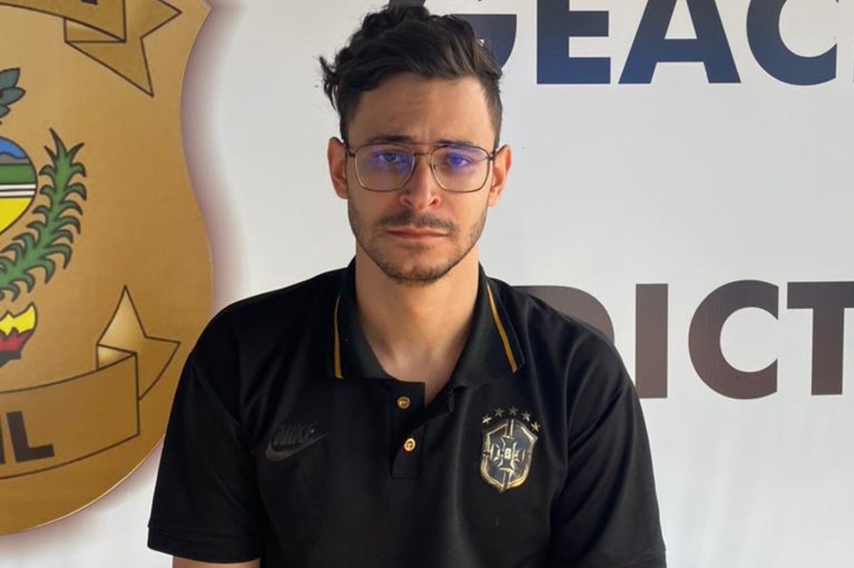 Gustavo foi preso por policiais do Grupo Especializado no Atendimento às Vítimas de Crimes Raciais e Delitos de Intolerância (Geacri) de Anápolis (Foto: Divulgação-PC)