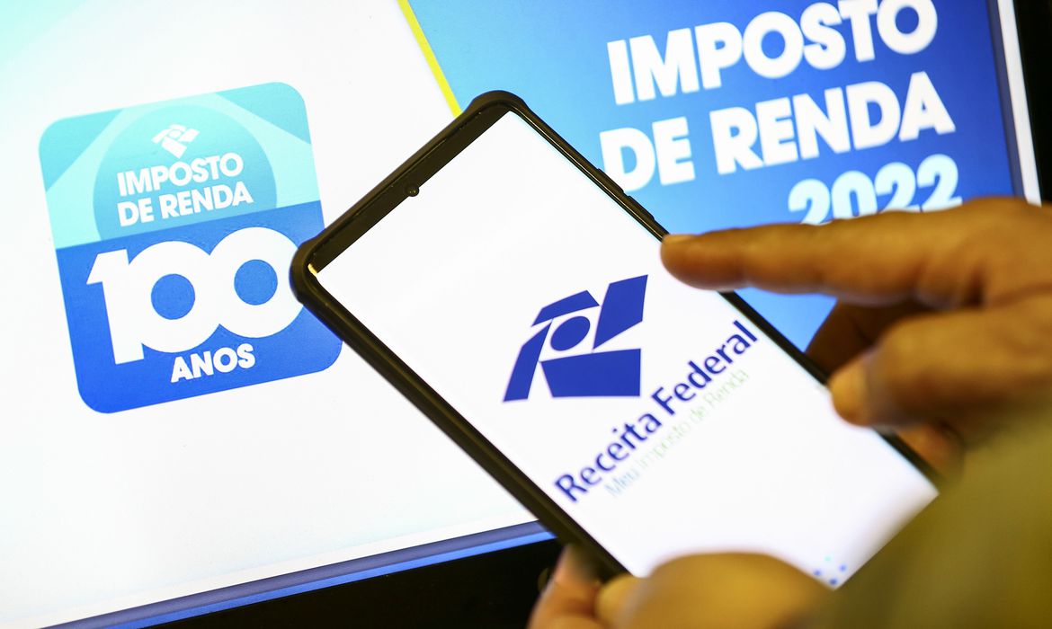 O pagamento será feito ao longo do dia, na conta ou na chave Pix do tipo CPF informada na declaração do Imposto de Renda. (Foto: Reprodução / Agência Brasil)