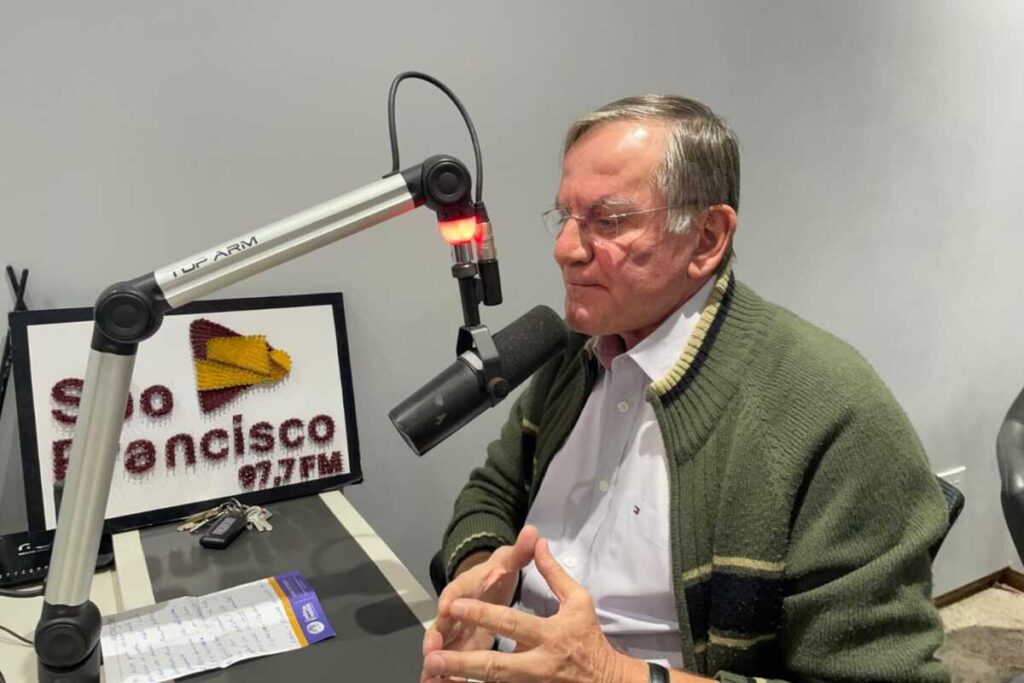 Ao conversar com os ouvintes do São Francisco News, o petista se mostrou satisfeito com os números apresentados na pesquisa. (Foto: Orlando Simenton / Rádio São Francisco)