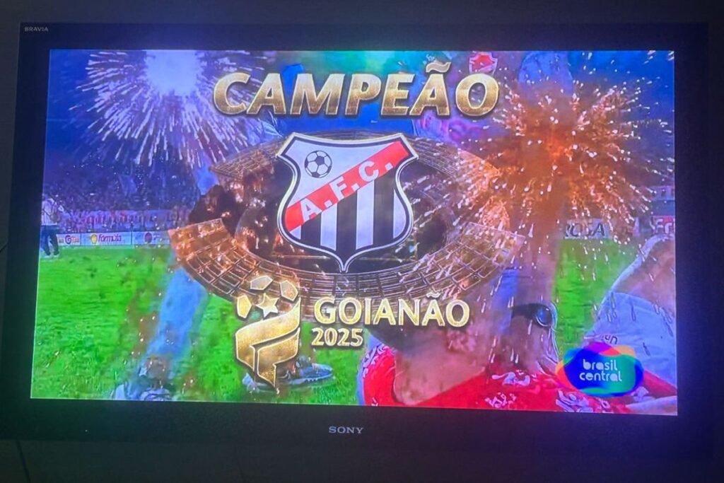 foto de televisão que mostra gafe da TBC