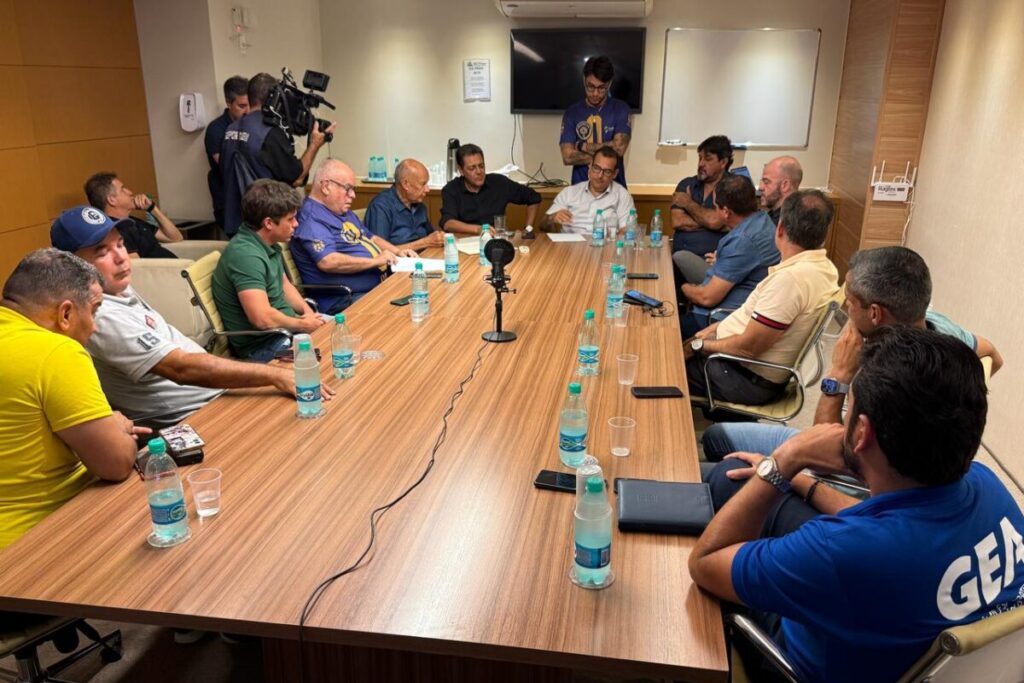 FOTO DO CONSELHO TÉCNICO DA DIVISÃO DE ACESSO DE GOIÁS