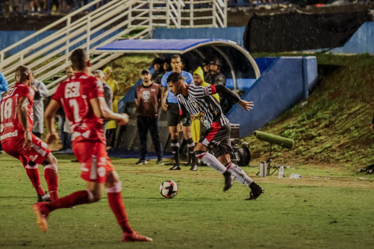 FOTO DA PARTIDA ENTRE ANÁPOLIS X VILA NOVA