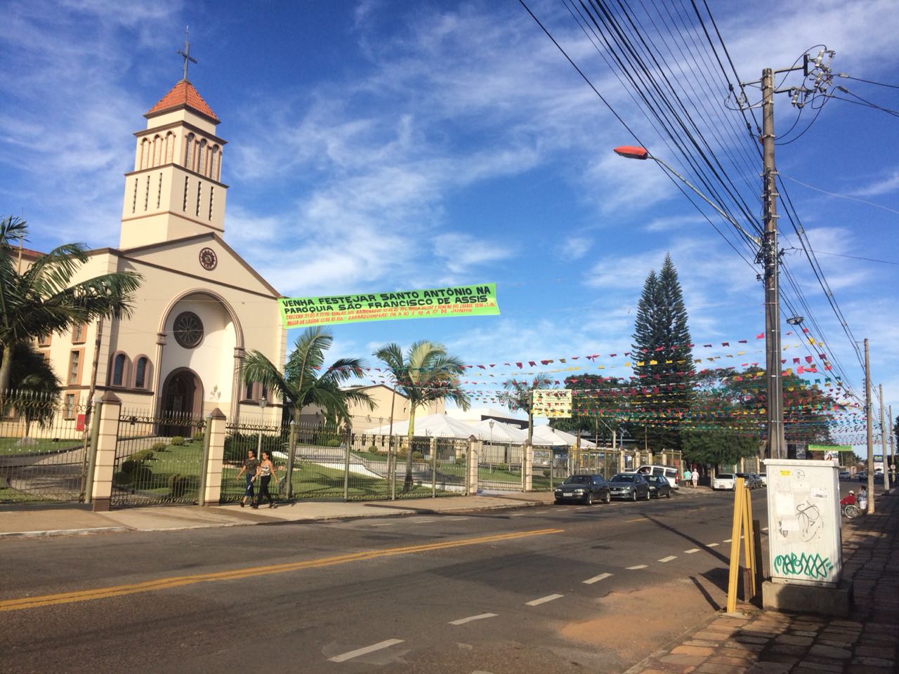 foto da igreja são francisco em Anápolis