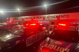 foto da upa da vila esperança com carros de polícia na porta