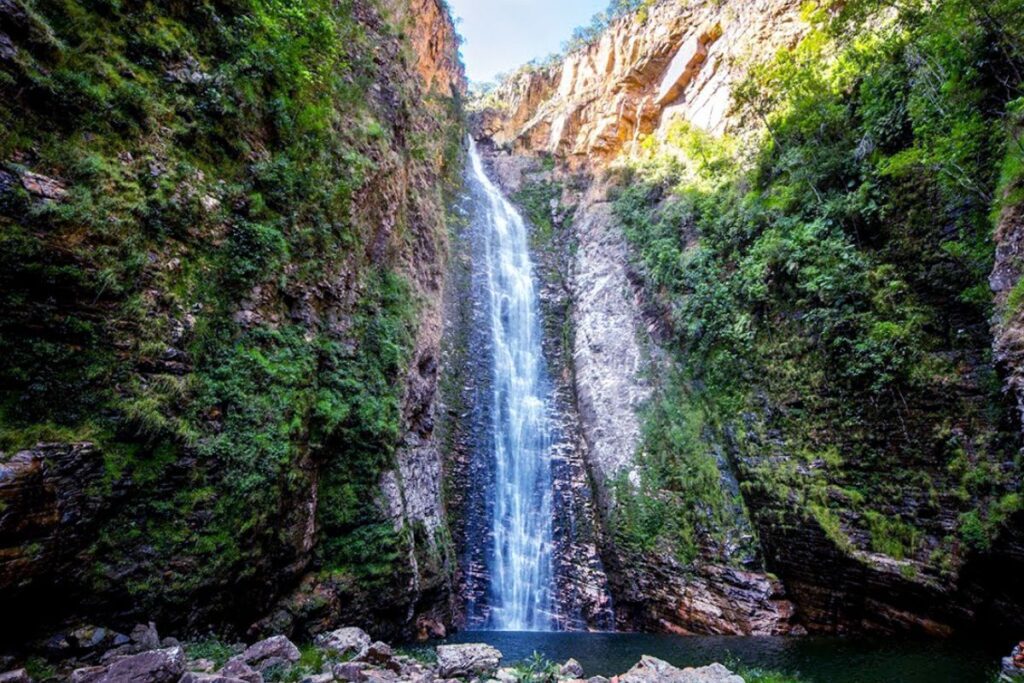 foto da cachoeira do segredo em Goiás