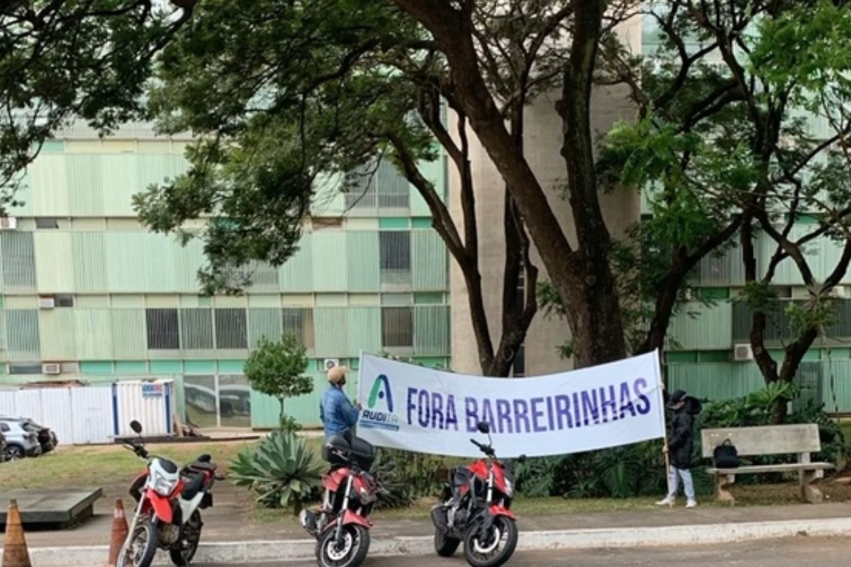 foto de greve da receita federal com manifestação