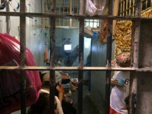 Denúncia diz que o preso foi socorrido e internado na UPA (Foto: Reprodução - Portal No Amazonas é Assim)