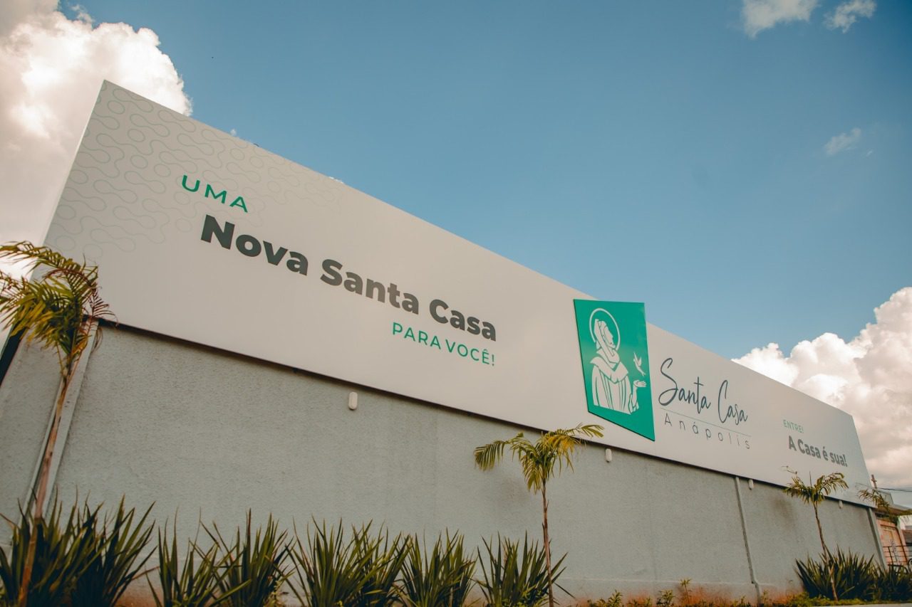 Santa Casa de Anápolis localizada na Av. Santos Dumont, no Jundiaí (Foto: Bruno Velasco)