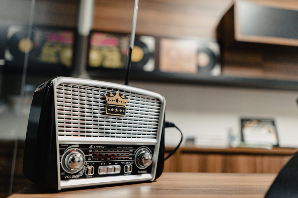 foto de aparelho de rádio