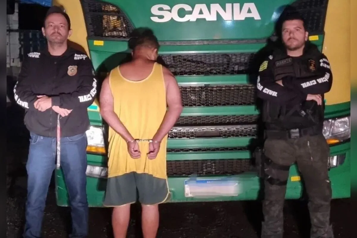 Policiais de Alexânia prenderam o caminhoneiro em Aparecida de Goiânia (Foto: Divulgação/PC-GO)