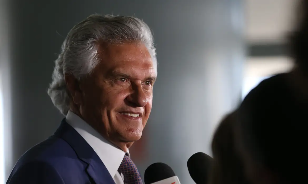 Ronaldo Caiado tem 72 anos e já foi deputado federal e senador (Foto: José Cruz/Agência Brasil)