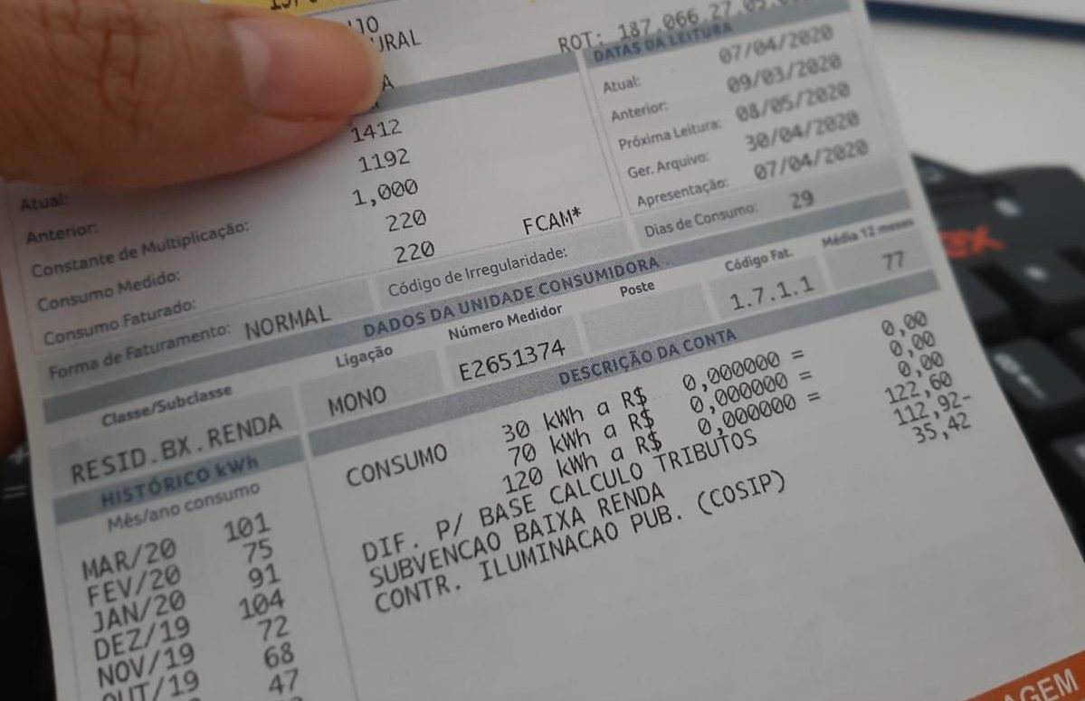 Para verificar se já está incluído na Tarifa Social, o cliente precisa analisar a conta de energia. (Foto: Reprodução)