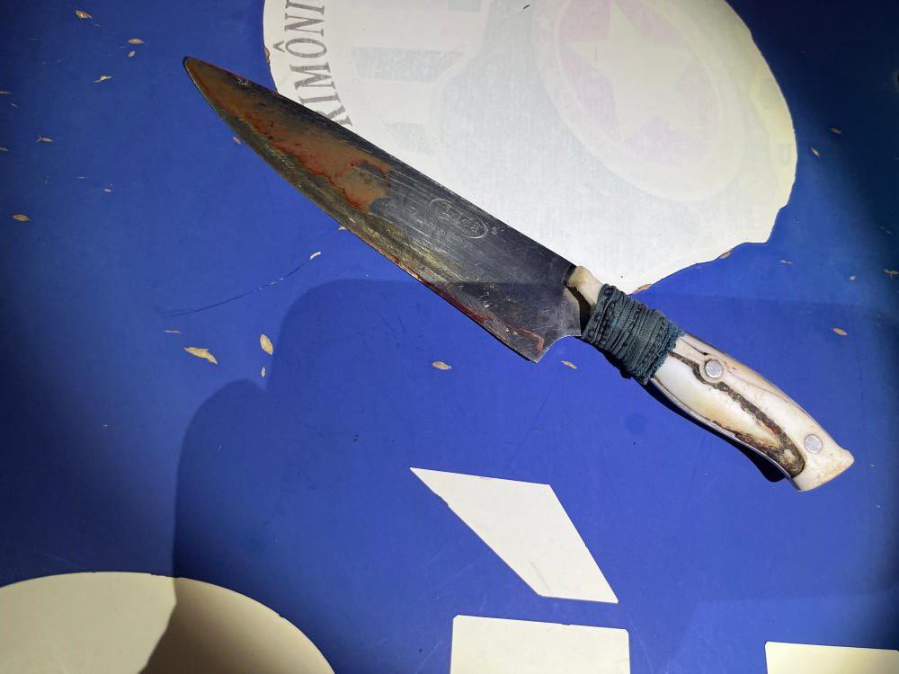 Faca apreendida pela Polícia Militar (Foto: Divulgação/4º BPM)