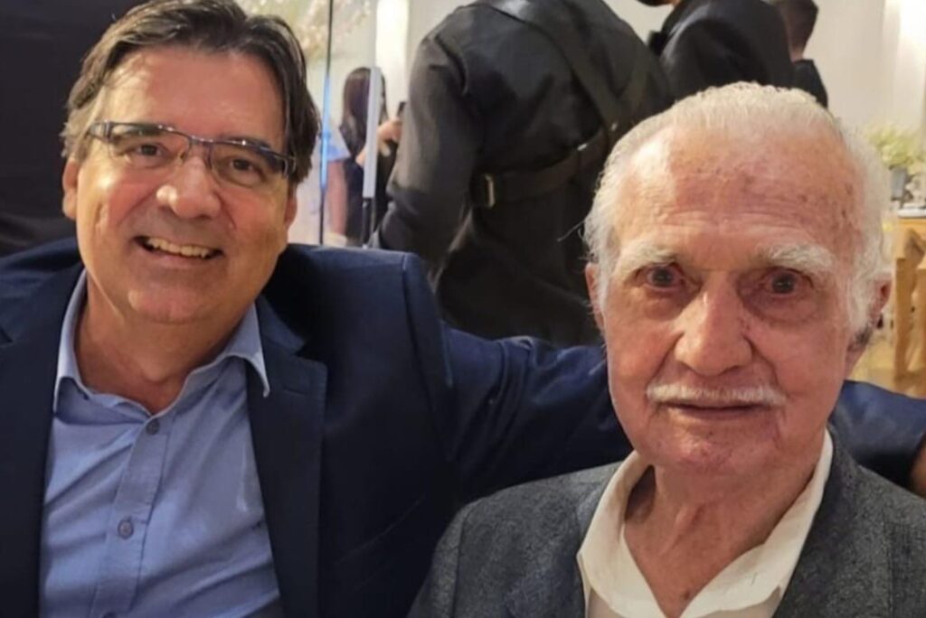 Lisieux José Borges, ao lado do pai, José Borges (Foto: Arquivo Familiar)