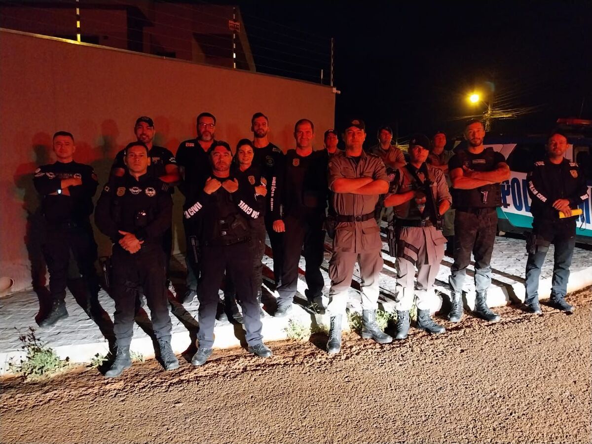 Policiais da DICT e do 4º BPM flagraram quarenta motoristas dirigindo sob efeito de álcool (Foto: Divulgação/Polícia Civil)