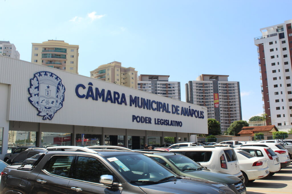 Candidatos a vereador buscam ocupar as 23 cadeiras do legislativo (Foto: Gabriel Emilliano Rodrigues / Rádio São Francisco)