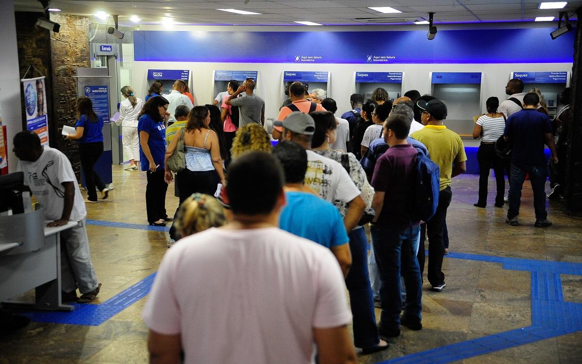 Em Anápolis, a lei determina que o atendimento deve ser realizado em até 20 minutos em dias normais (Foto: Tomaz Silva/Agência Brasil)