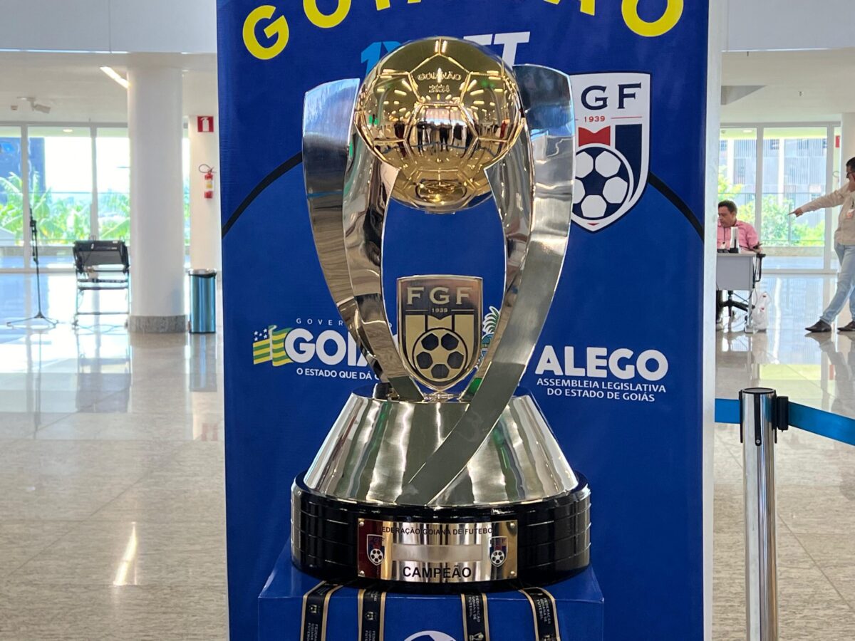 foto do troféu do goianão de 2024