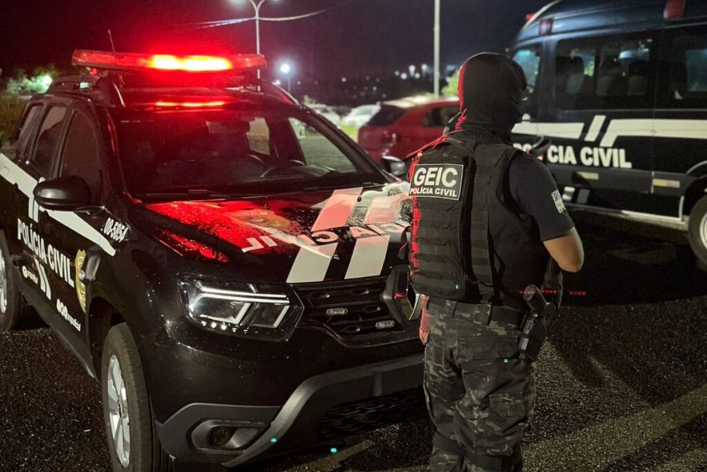 foto da polícia civil de anápolis durante operação de combate ao tráfico de drogas