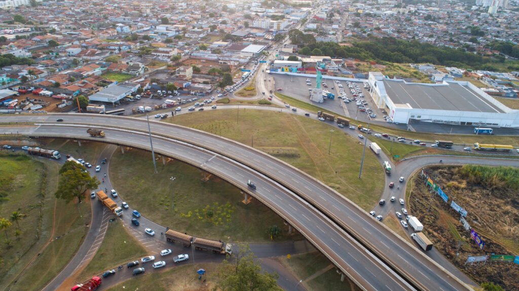 O conhecido 'trevo da Havan' envolve o entroncamento da BR-153 com a 060 em Anápolis (Foto: EcoVias do Araguaia)