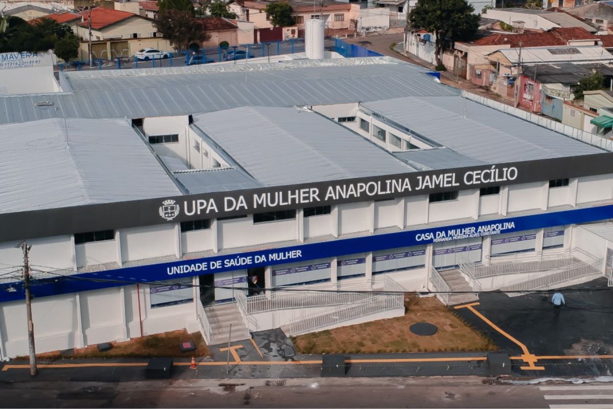 foto da fachada da UPA da Mulher em Anápolis