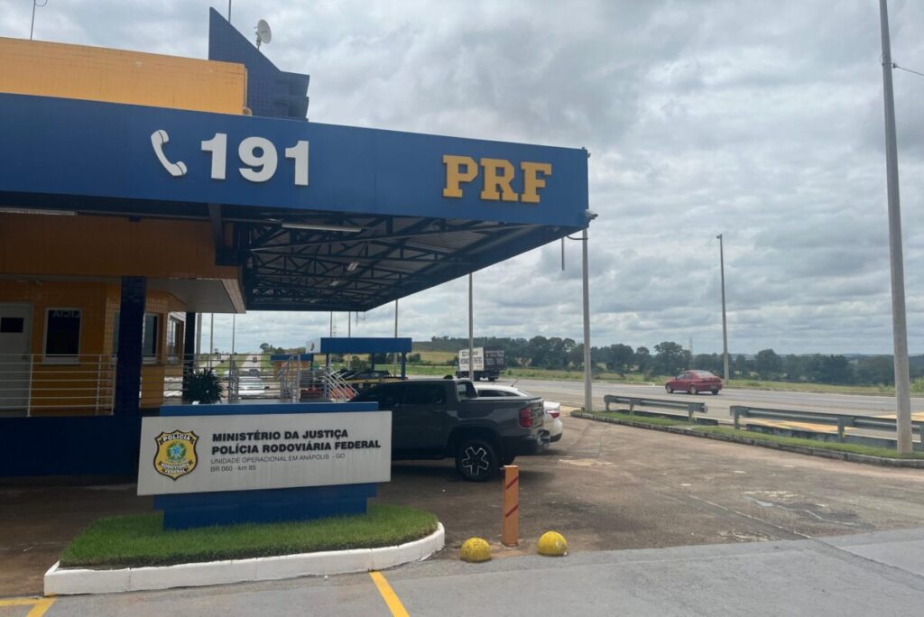 foto de base da prf em Anápolis