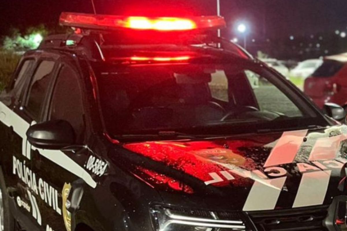 foto de carro da polícia civil de goiás