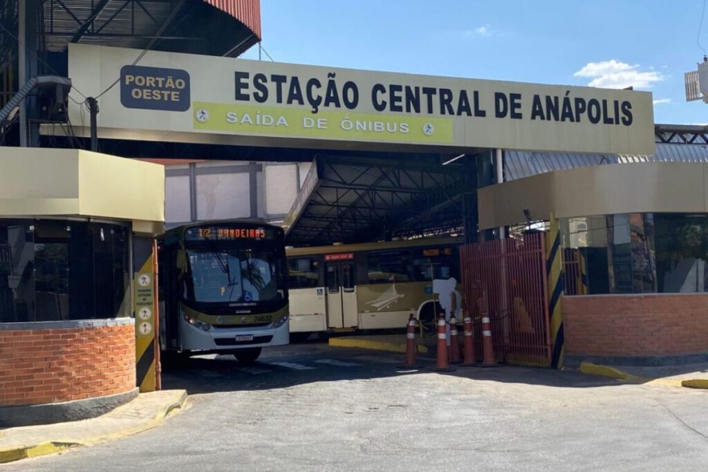 foto do terminal urbano de anápolis, gerido pela urban