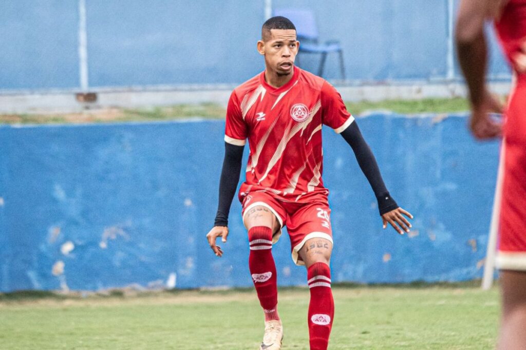foto de jogador para o jogo entre morrinhos x anapolina